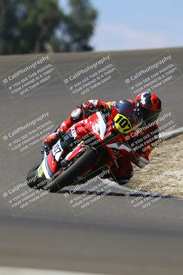 media/Sep-21-2025-TrackDaz (Sun) [[277c75b276]]/A Group/12pm (Turn 2)/